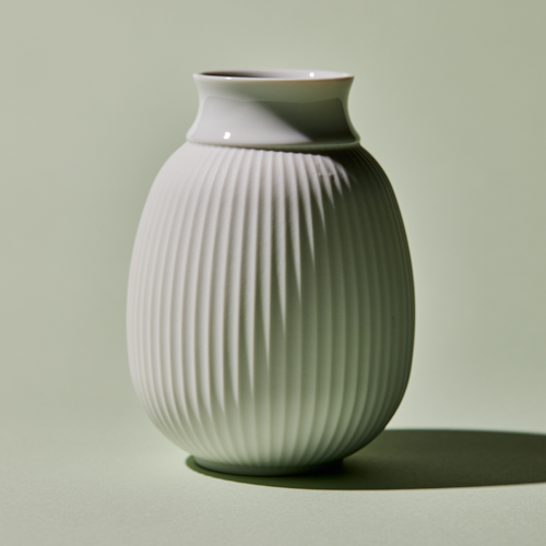Lyngby Porcelain(リュンビューポーセリン)/Curve Vase H12 | 青山